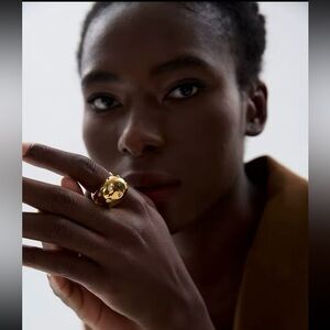 Bold Gold Sculptural Ring with Multicolor Zircon Accents – Size 7